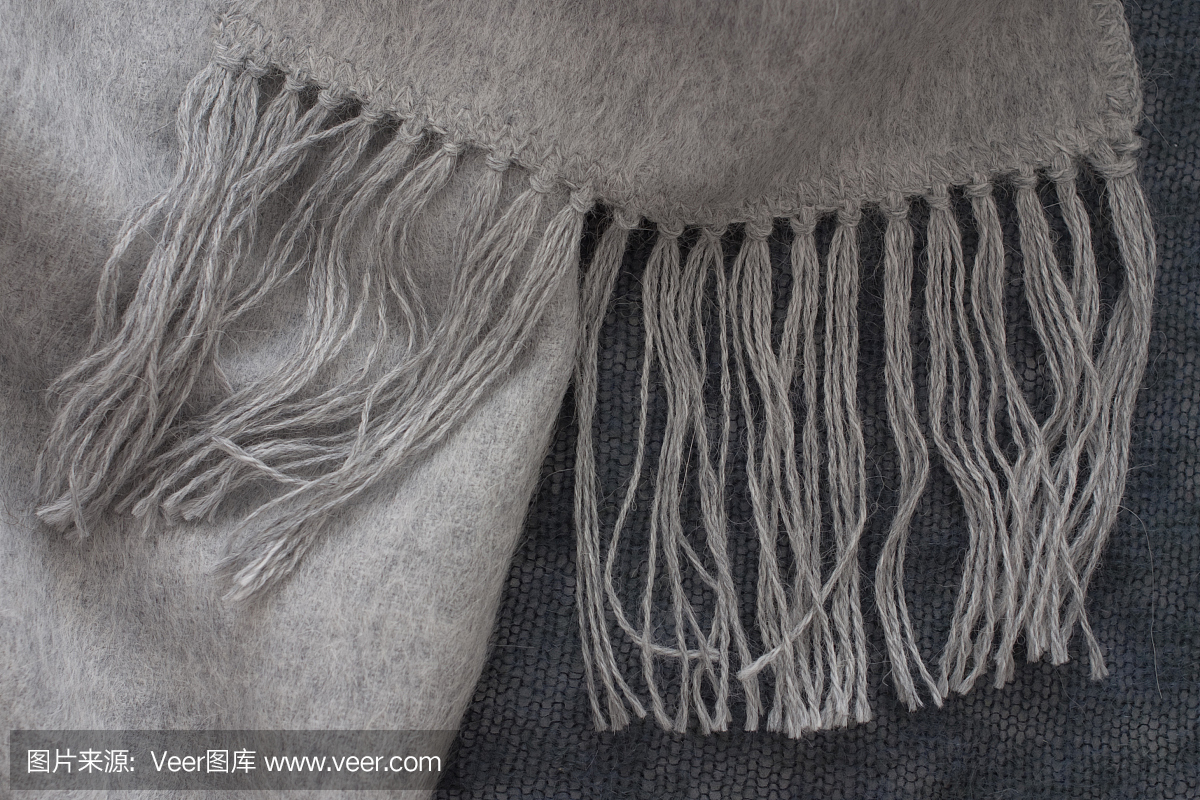 细灰色羊绒纺织品-工作室拍摄
